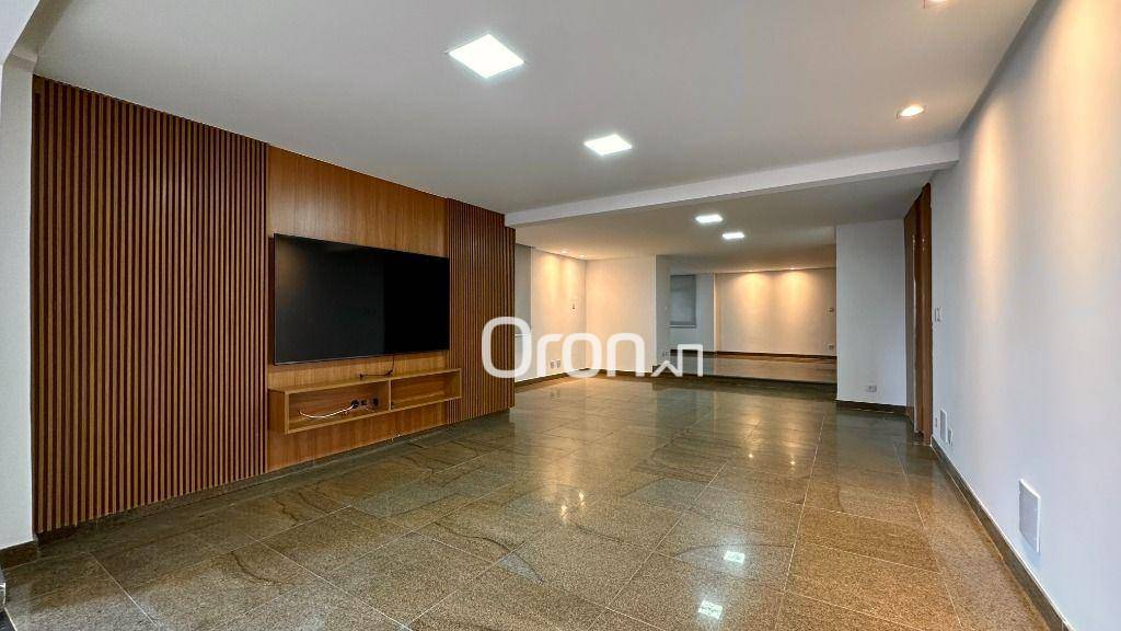 Apartamento à venda com 4 quartos, 241m² - Foto 1