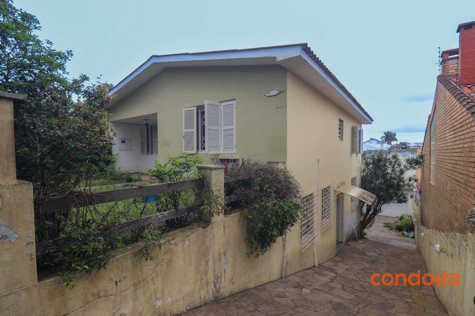 Casa para alugar com 3 quartos, 259m² - Foto 1