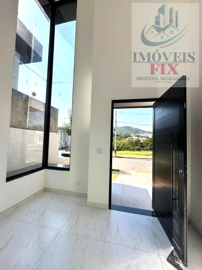 Casa de Condomínio à venda com 3 quartos, 360m² - Foto 5