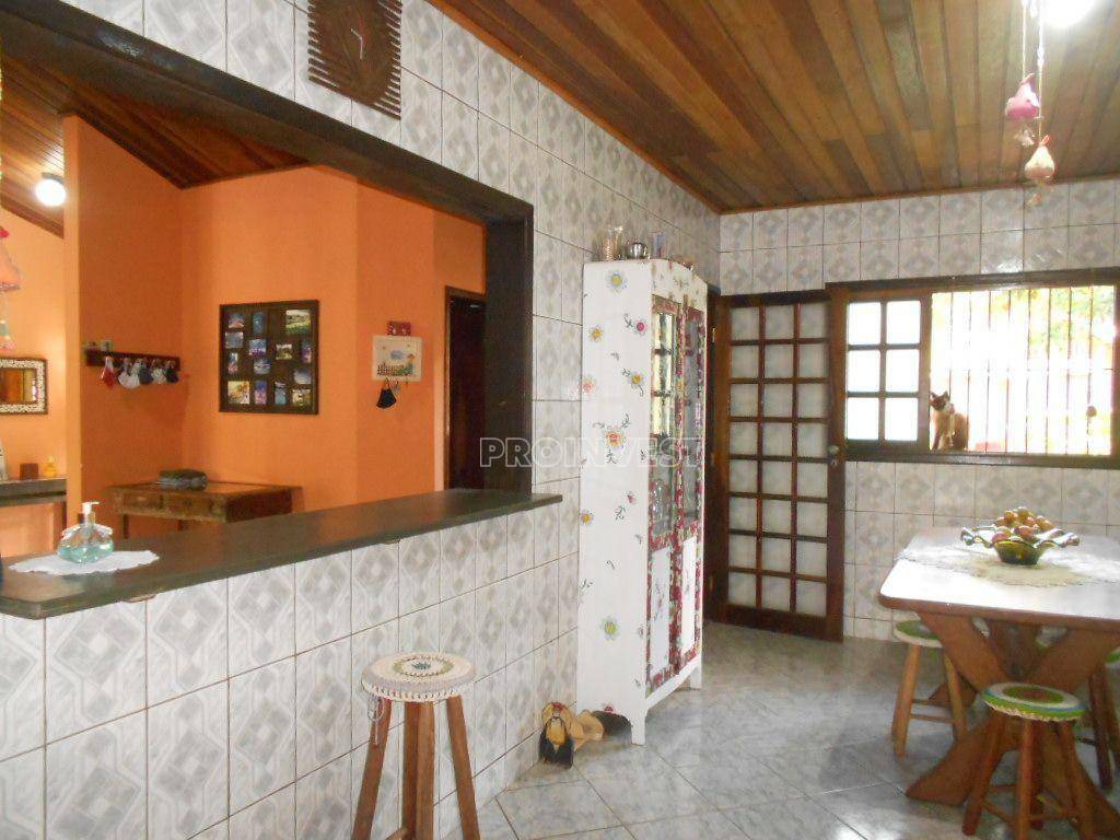 Casa de Condomínio à venda com 3 quartos, 376m² - Foto 12