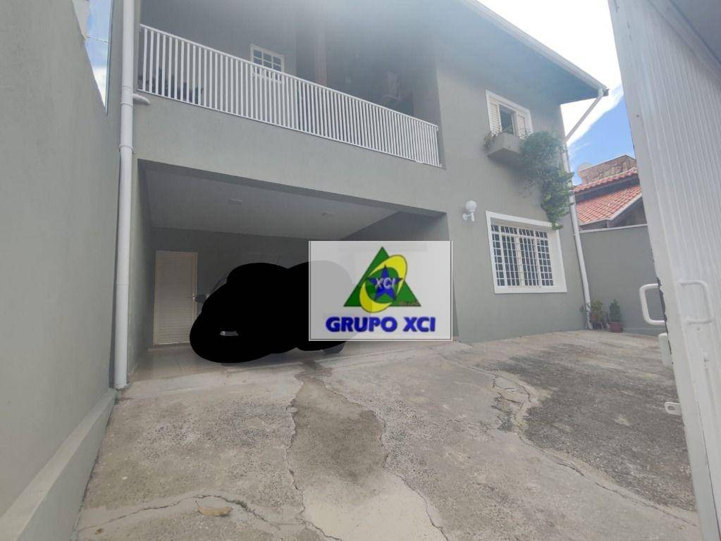 Casa à venda com 3 quartos, 240m² - Foto 37