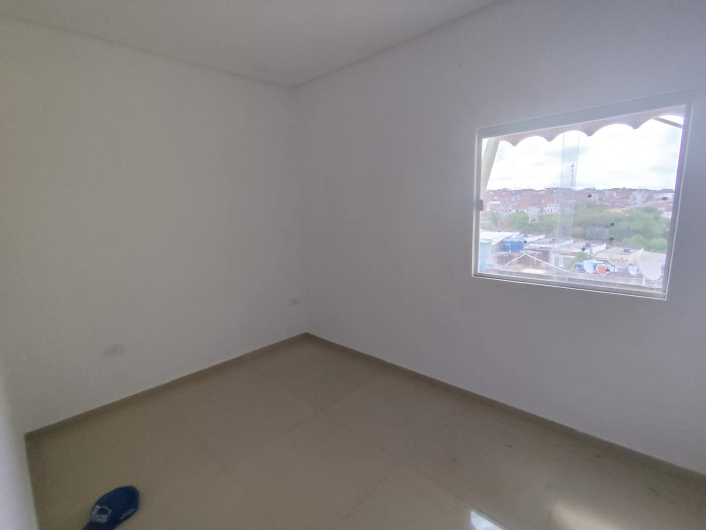 Casa à venda com 6 quartos, 280m² - Foto 5