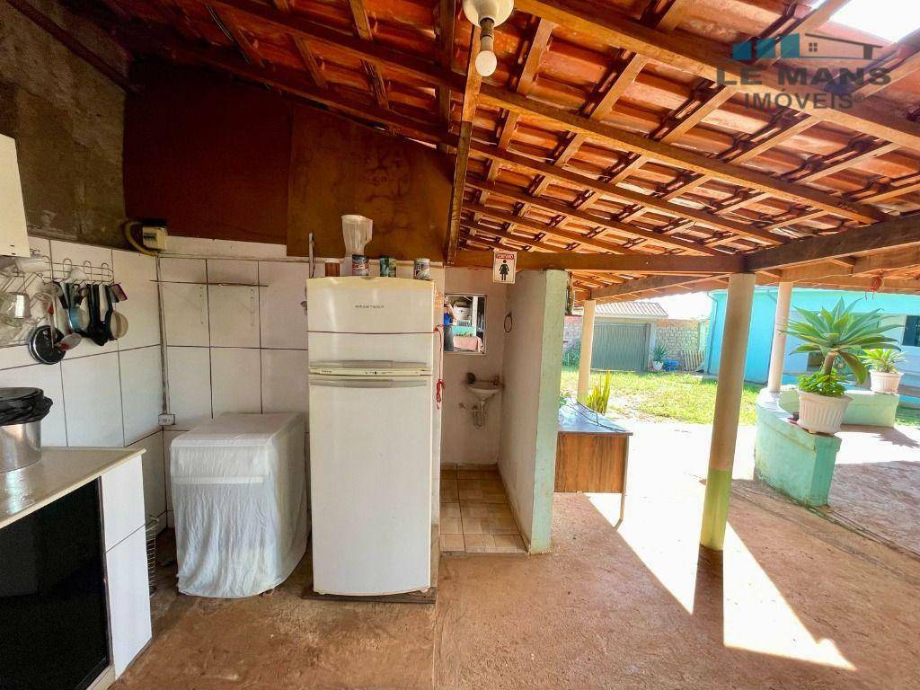 Chácara à venda com 3 quartos, 196m² - Foto 32