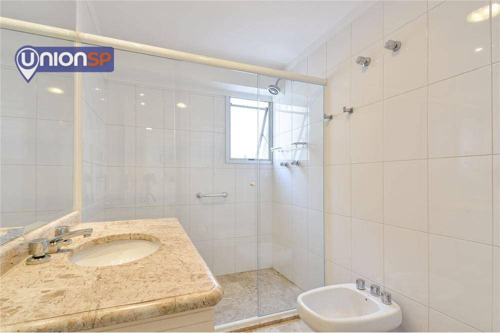 Apartamento à venda com 3 quartos, 175m² - Foto 33