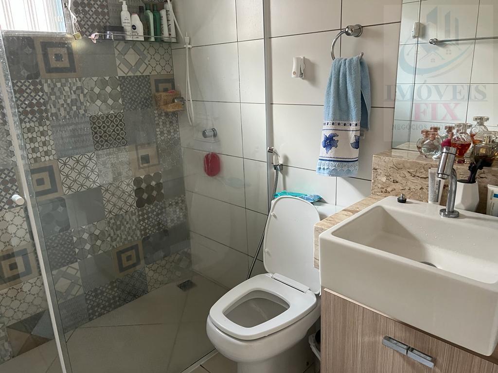 Casa à venda com 2 quartos, 80m² - Foto 10