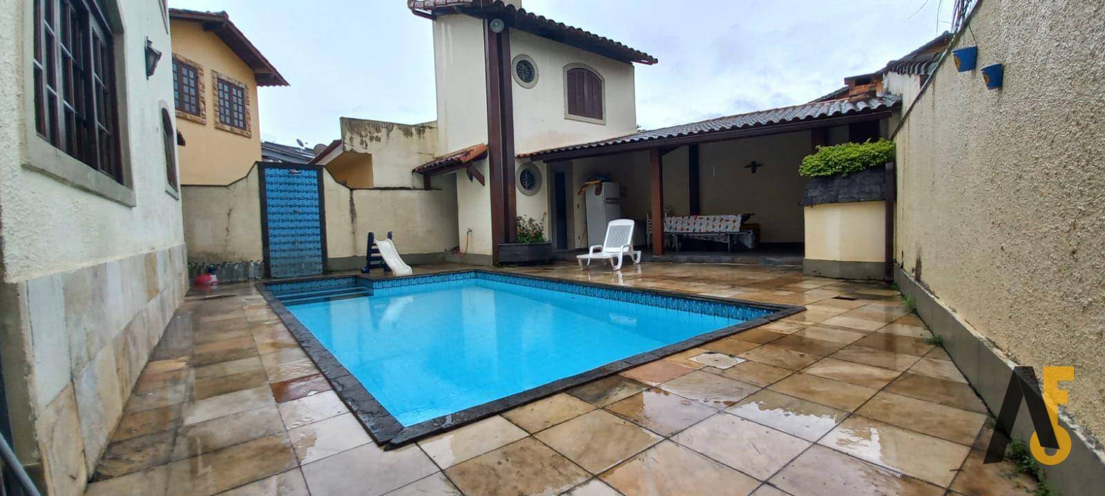 Casa de Condomínio à venda com 4 quartos, 350m² - Foto 5