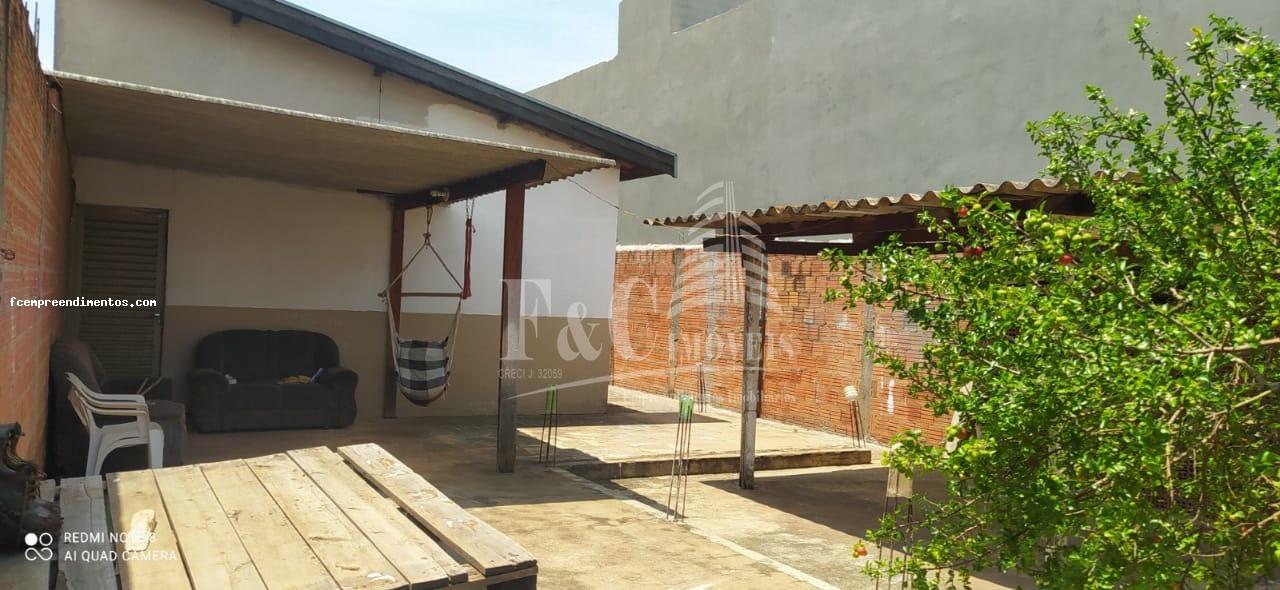 Casa à venda com 2 quartos, 259m² - Foto 2