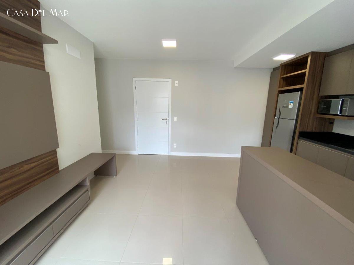 Apartamento à venda com 2 quartos, 75m² - Foto 13