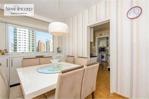 Apartamento à venda com 4 quartos, 196m² - Foto 9