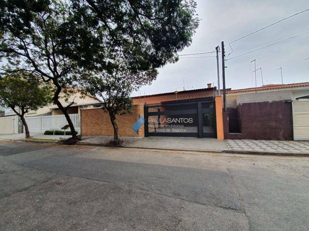 Casa à venda com 3 quartos, 208m² - Foto 4