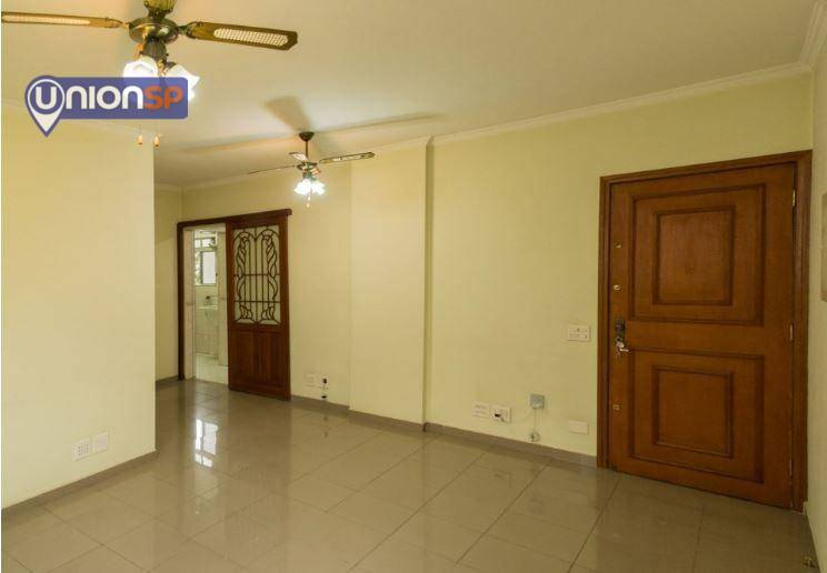 Apartamento à venda com 3 quartos, 87m² - Foto 2