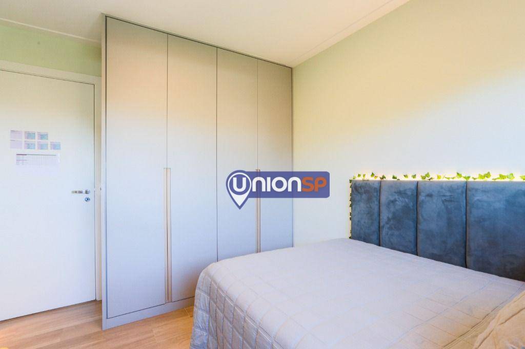 Apartamento à venda com 4 quartos, 195m² - Foto 15