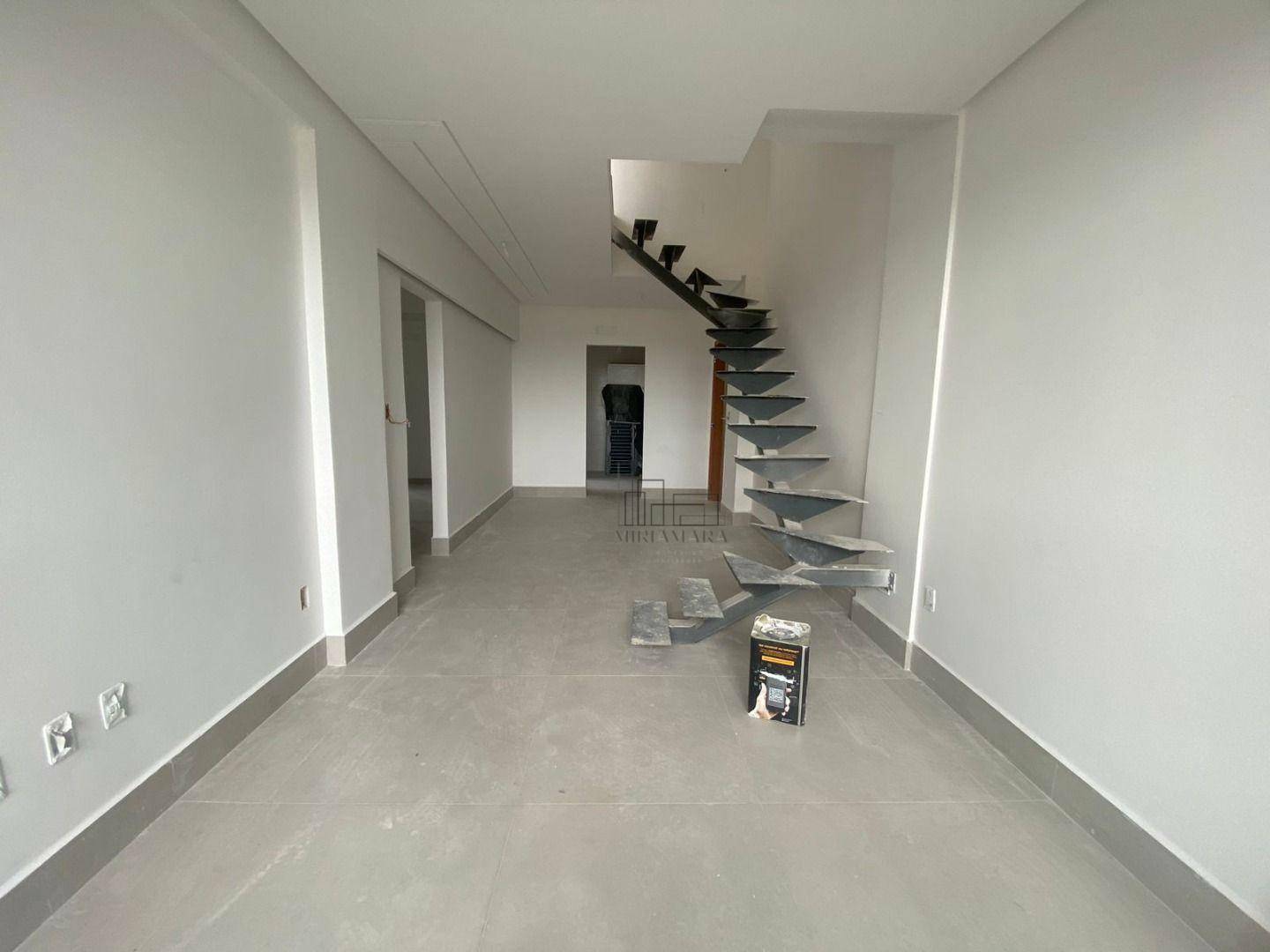 Cobertura à venda com 4 quartos, 149m² - Foto 4