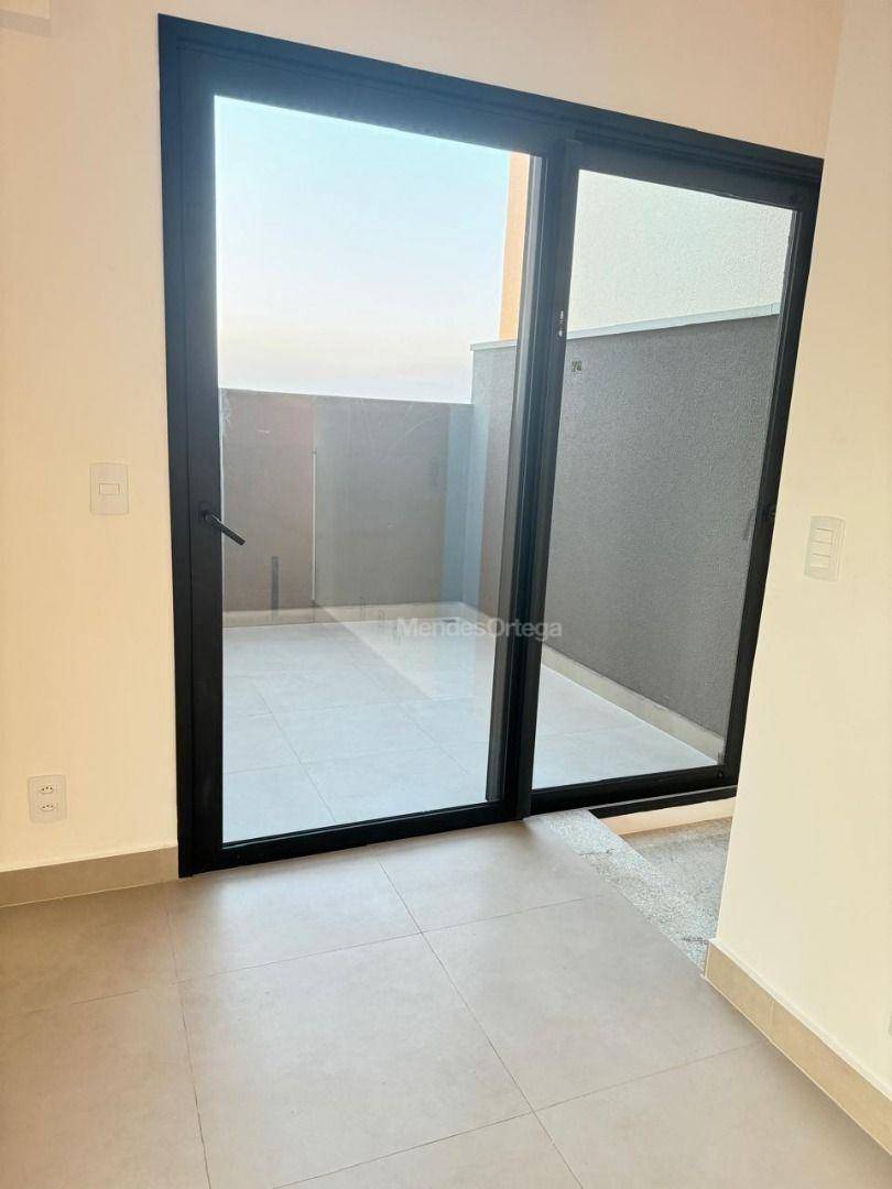 Apartamento à venda com 4 quartos, 222m² - Foto 3