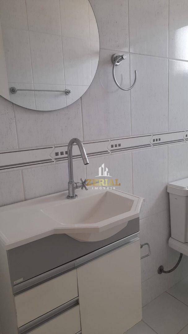 Apartamento para alugar com 2 quartos, 64m² - Foto 15