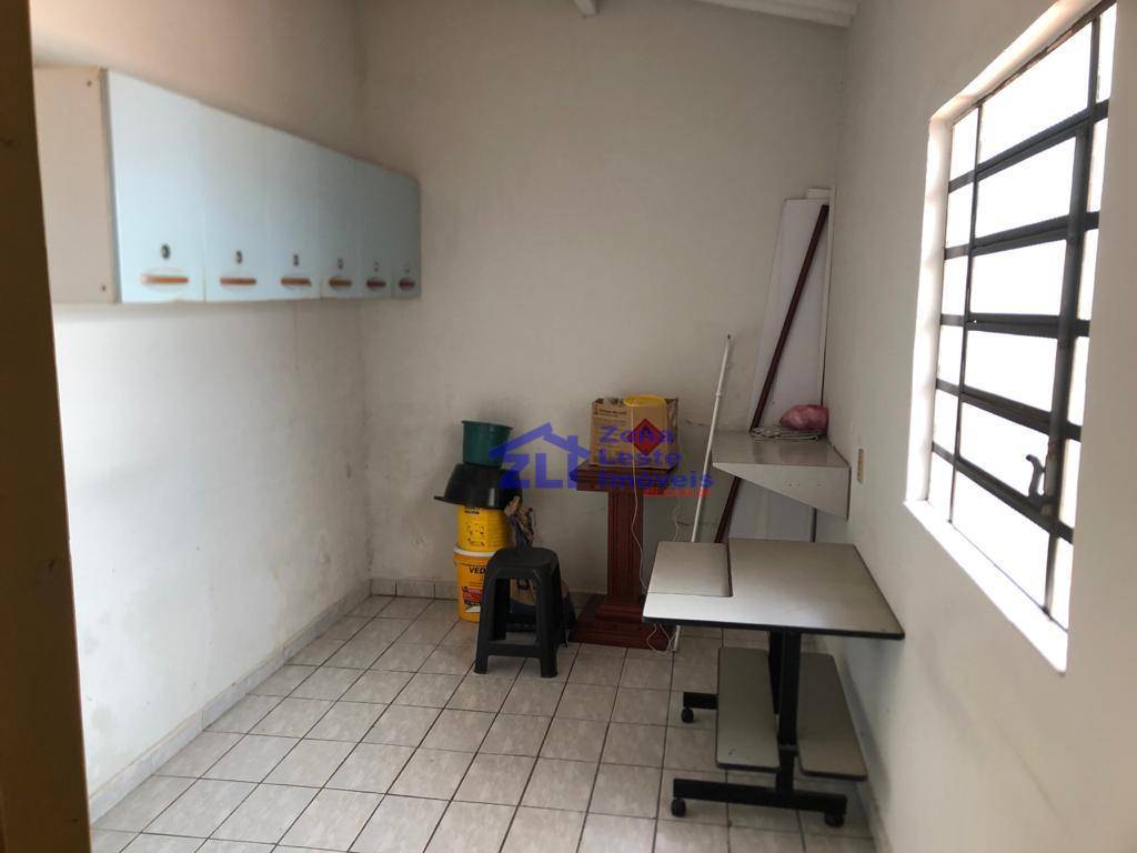 Sobrado à venda com 2 quartos, 200m² - Foto 7