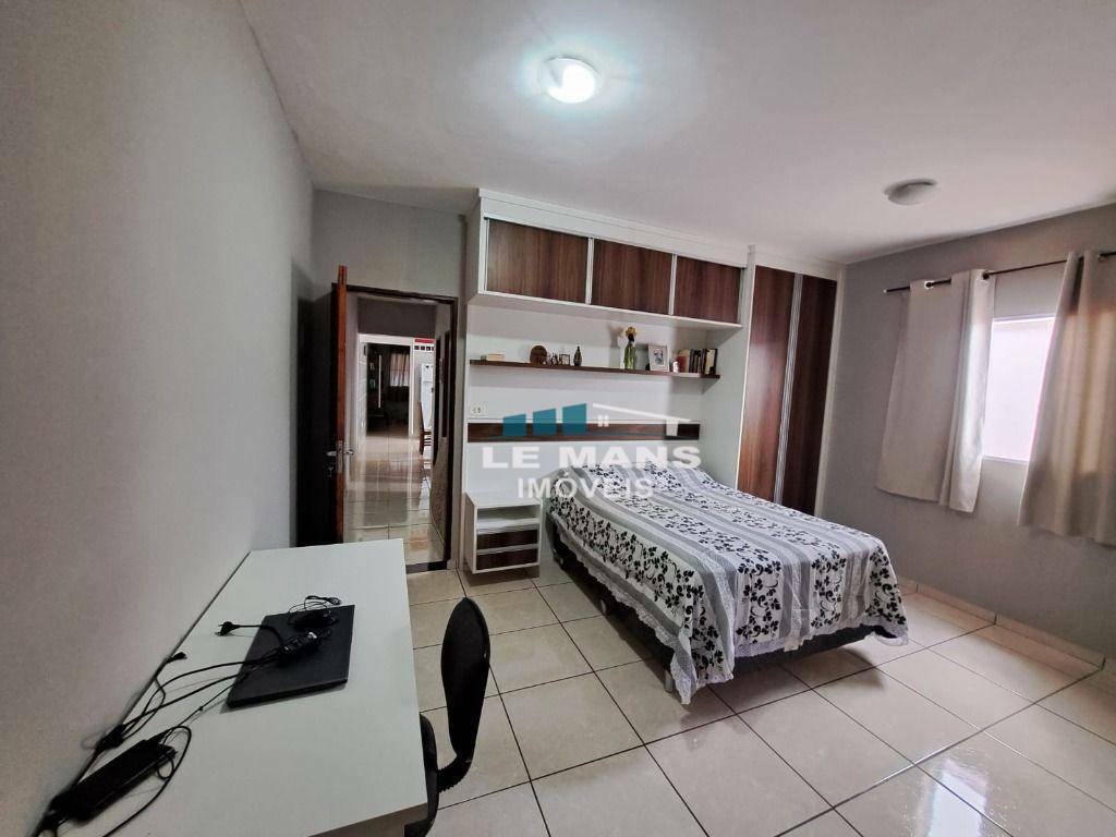 Casa à venda com 2 quartos, 120m² - Foto 16