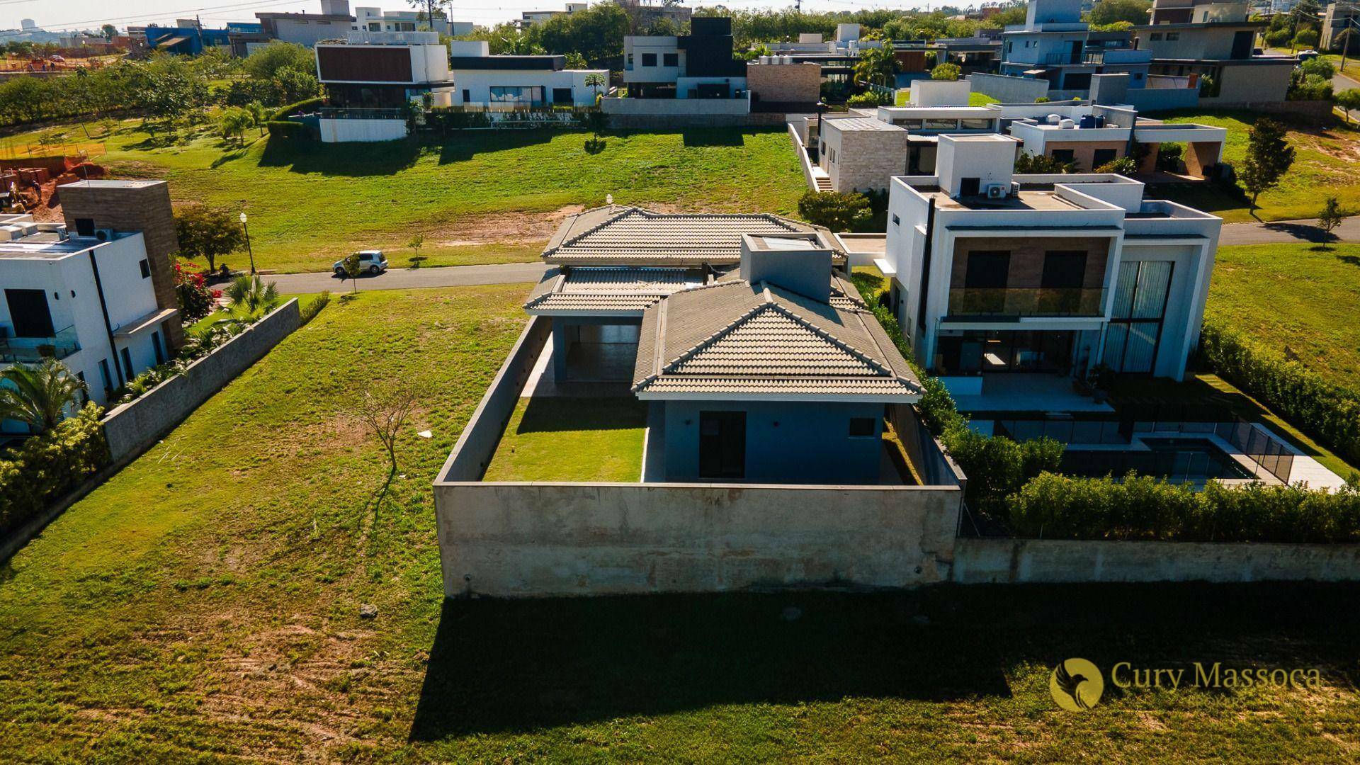 Casa de Condomínio para alugar com 3 quartos, 231m² - Foto 4