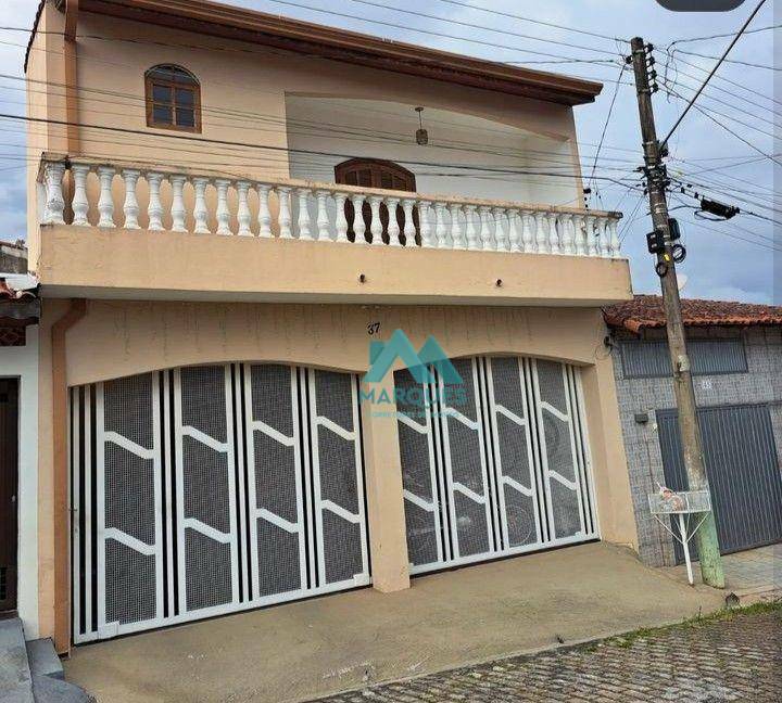 Sobrado à venda com 3 quartos, 160m² - Foto 1