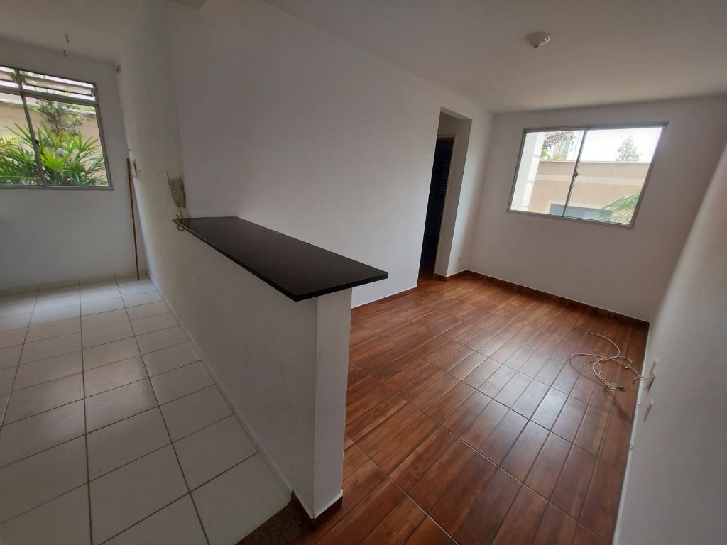 Apartamento para alugar com 2 quartos, 45m² - Foto 1