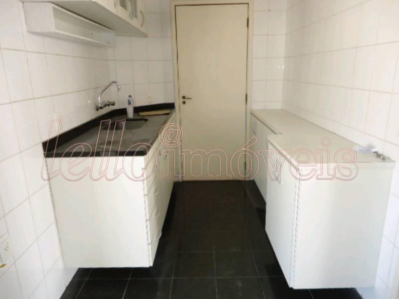 Apartamento para alugar com 3 quartos, 200m² - Foto 10