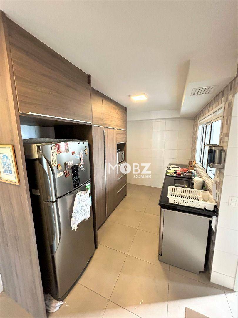 Apartamento à venda com 3 quartos, 130m² - Foto 16