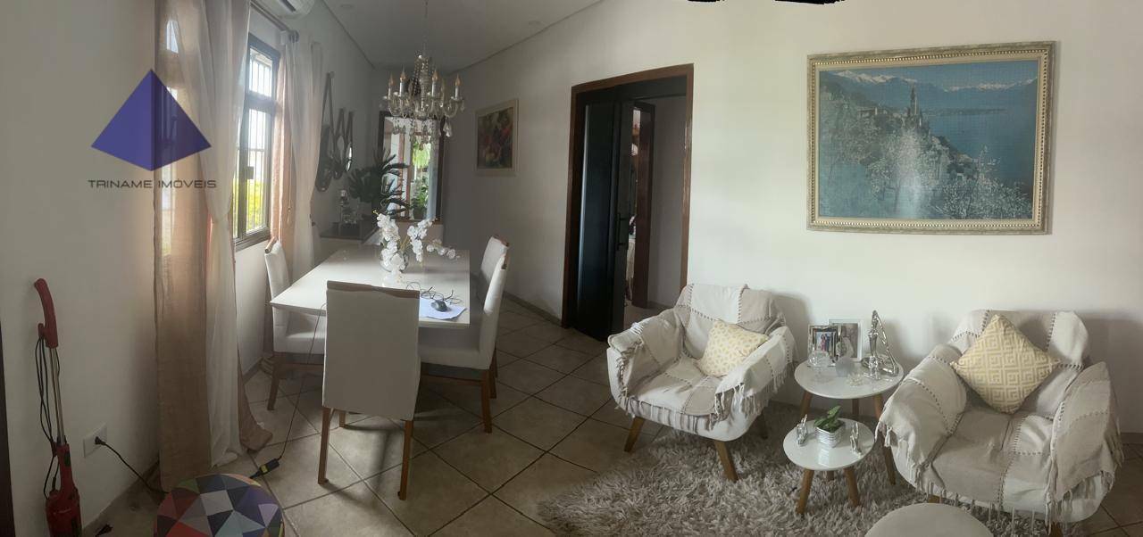 Casa à venda com 3 quartos, 325m² - Foto 10