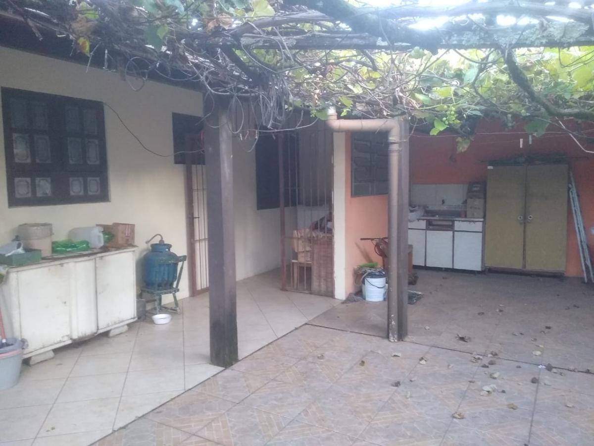 Casa à venda com 2 quartos, 300m² - Foto 6