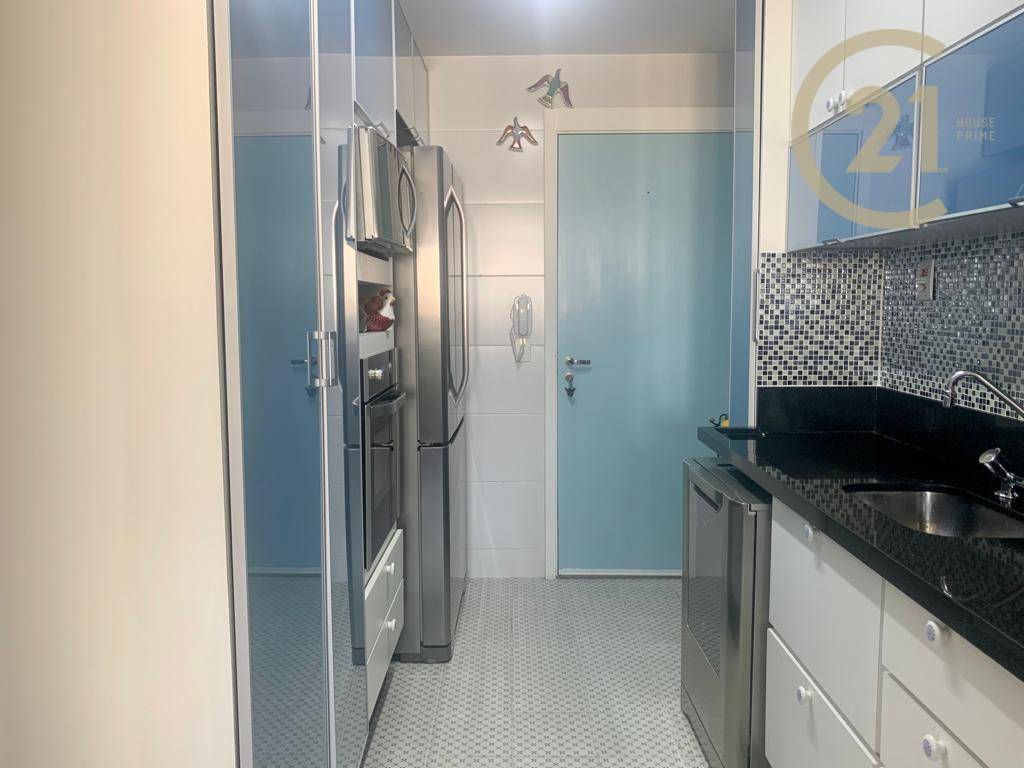 Apartamento à venda com 3 quartos, 121m² - Foto 13