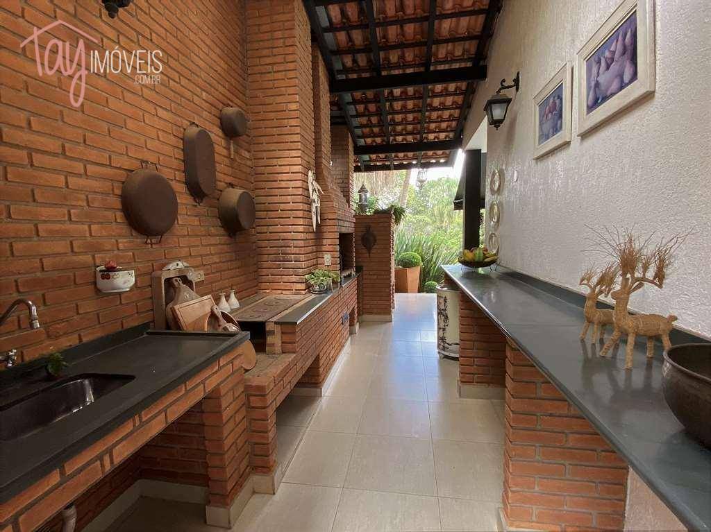 Casa à venda com 3 quartos, 334m² - Foto 22