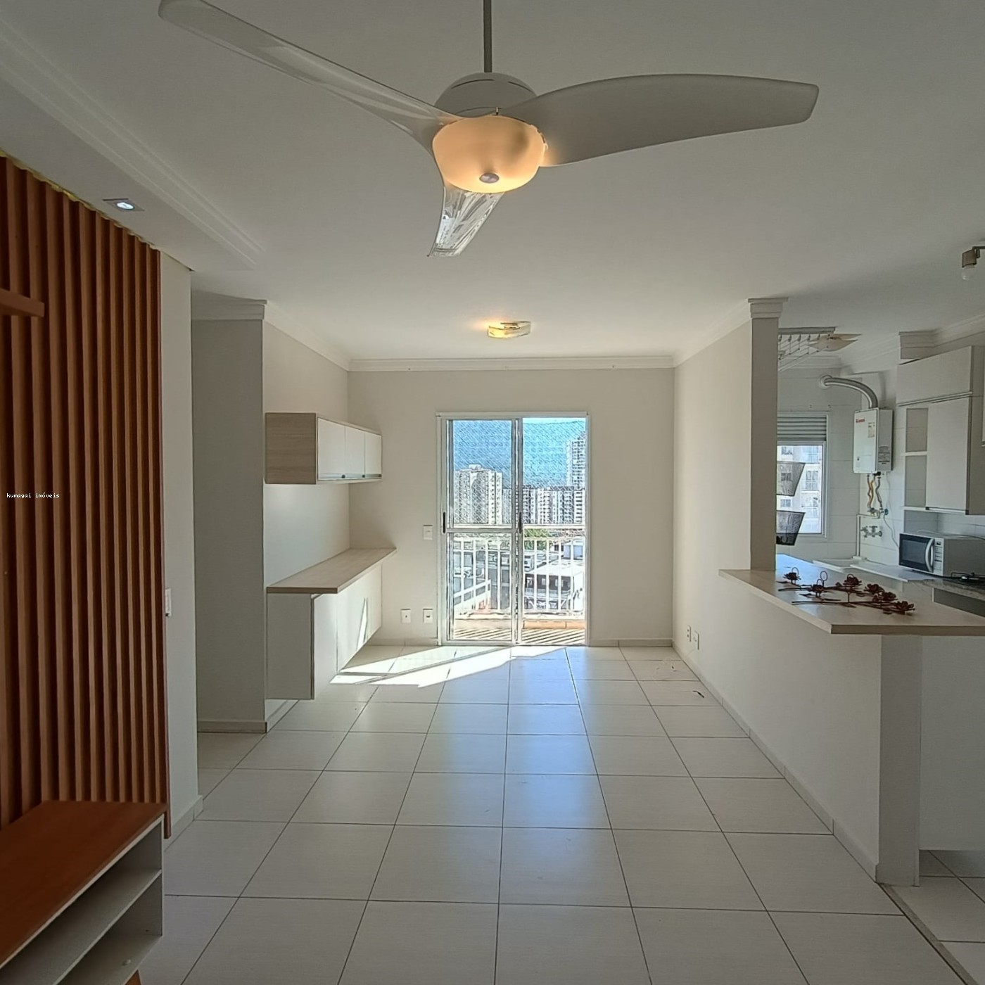 Apartamento para alugar com 3 quartos, 75m² - Foto 3