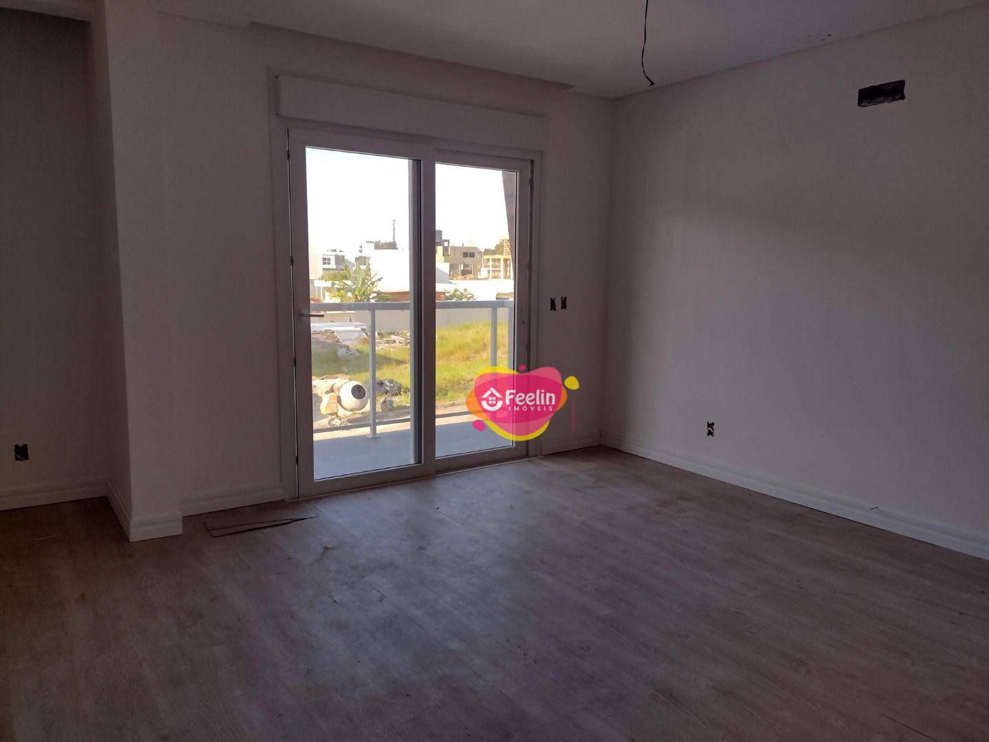 Casa à venda com 3 quartos, 169m² - Foto 7