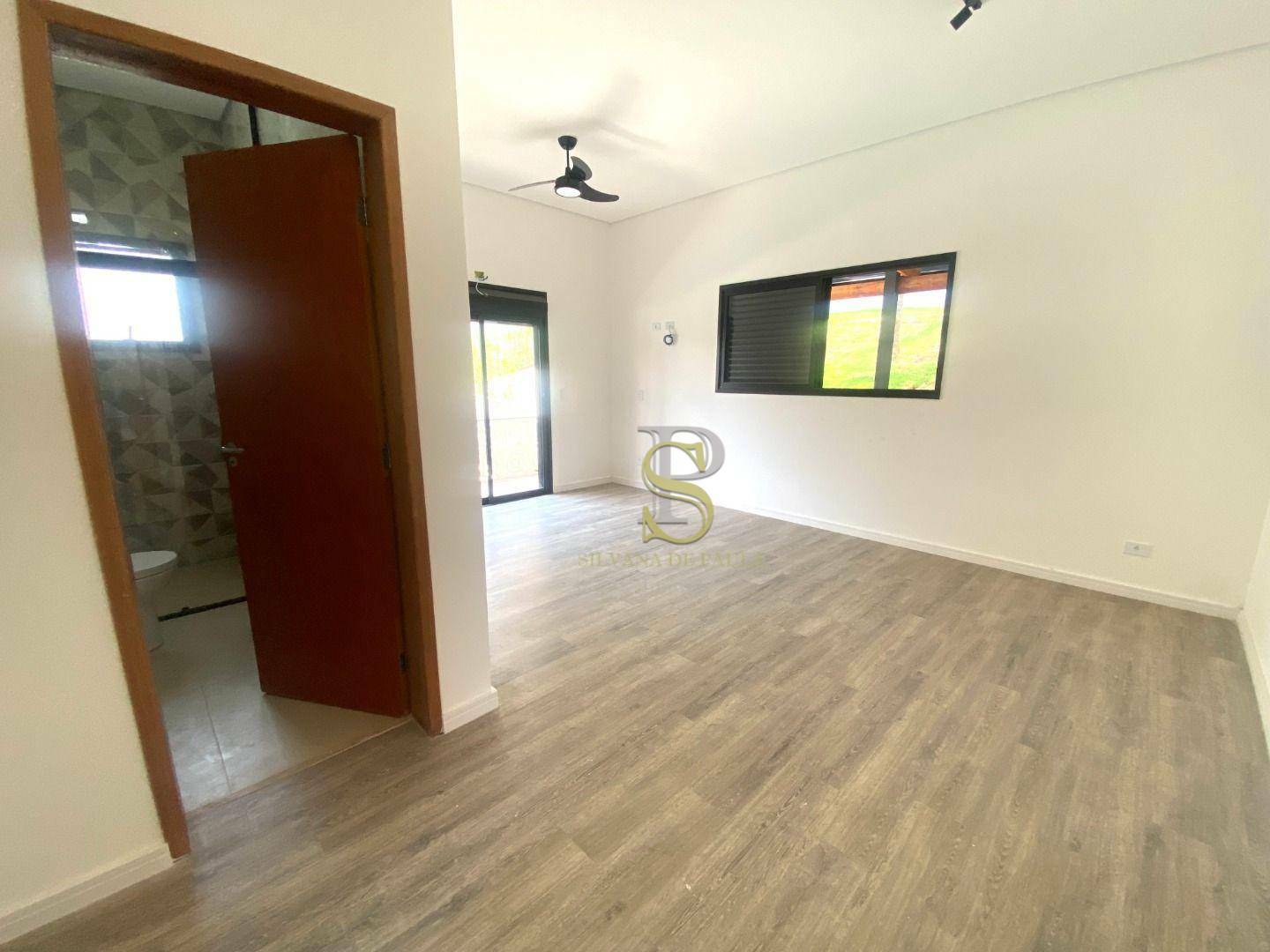 Casa à venda com 3 quartos, 198m² - Foto 14