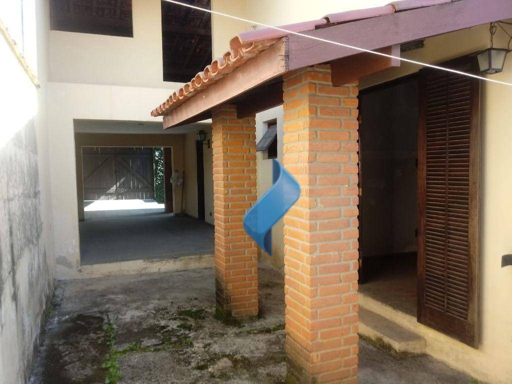 Casa à venda com 3 quartos, 185m² - Foto 17