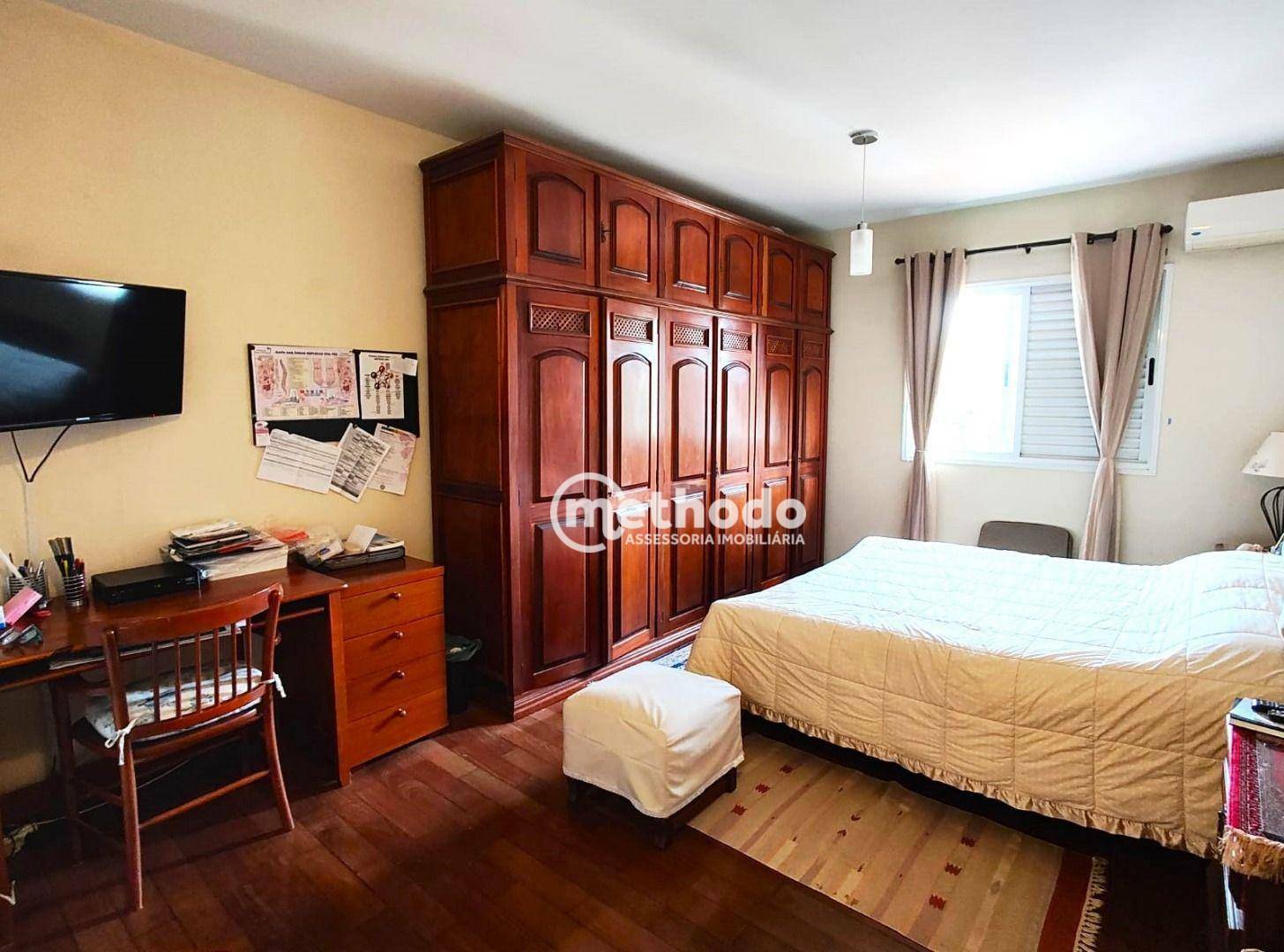 Casa de Condomínio à venda com 3 quartos, 250m² - Foto 31