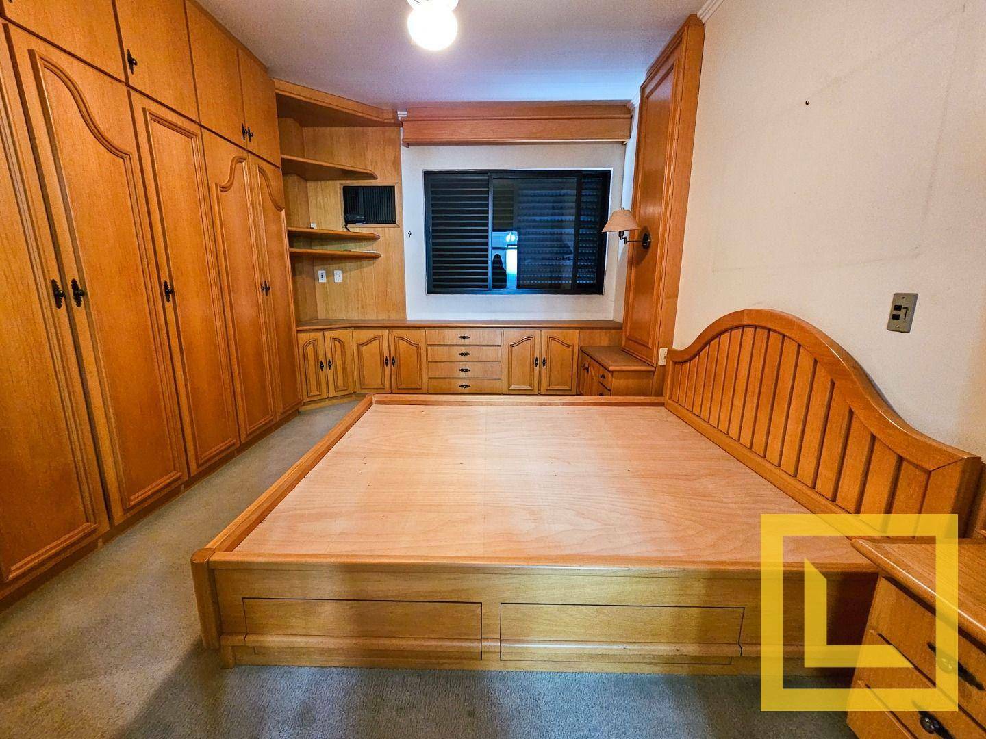 Apartamento à venda com 3 quartos, 135m² - Foto 20