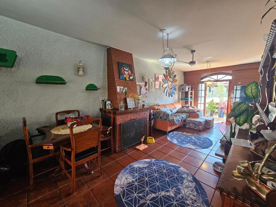 Casa de Condomínio à venda com 3 quartos, 137m² - Foto 4