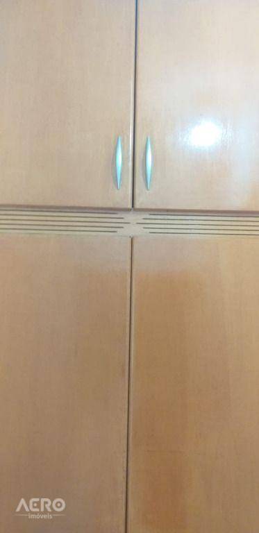 Casa à venda com 3 quartos, 177m² - Foto 7