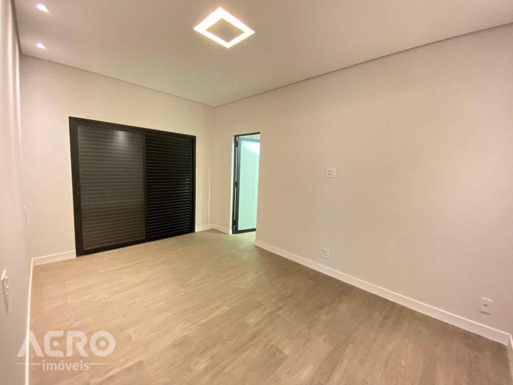 Casa de Condomínio à venda com 3 quartos, 228m² - Foto 32