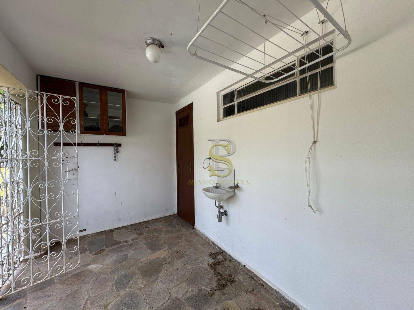 Casa à venda com 4 quartos, 265m² - Foto 27