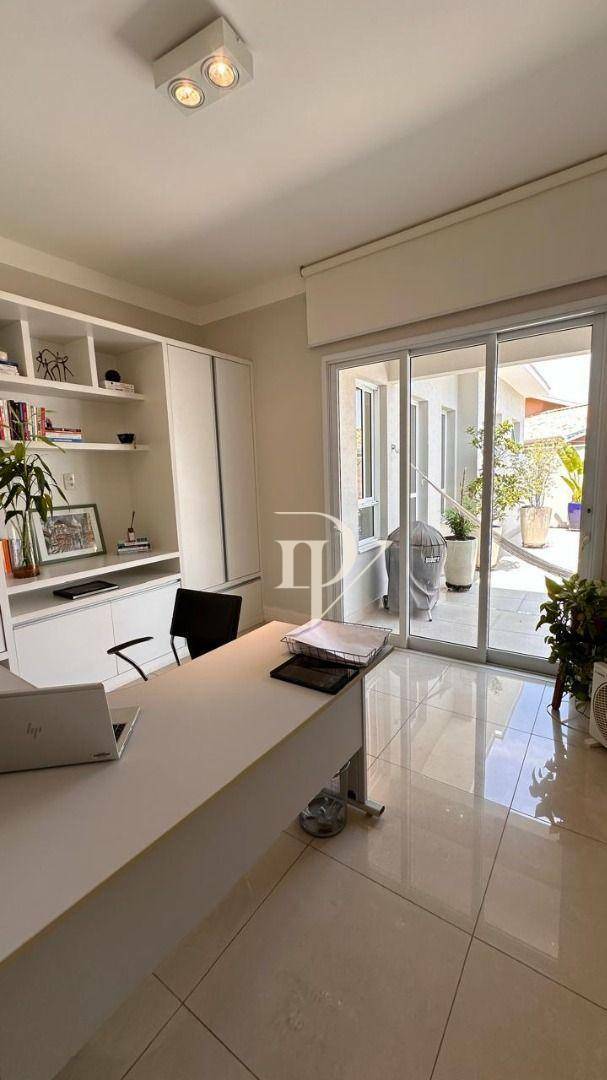 Casa de Condomínio para alugar com 4 quartos, 450m² - Foto 15