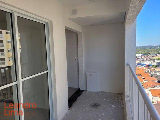 Apartamento à venda com 3 quartos, 75m² - Foto 3