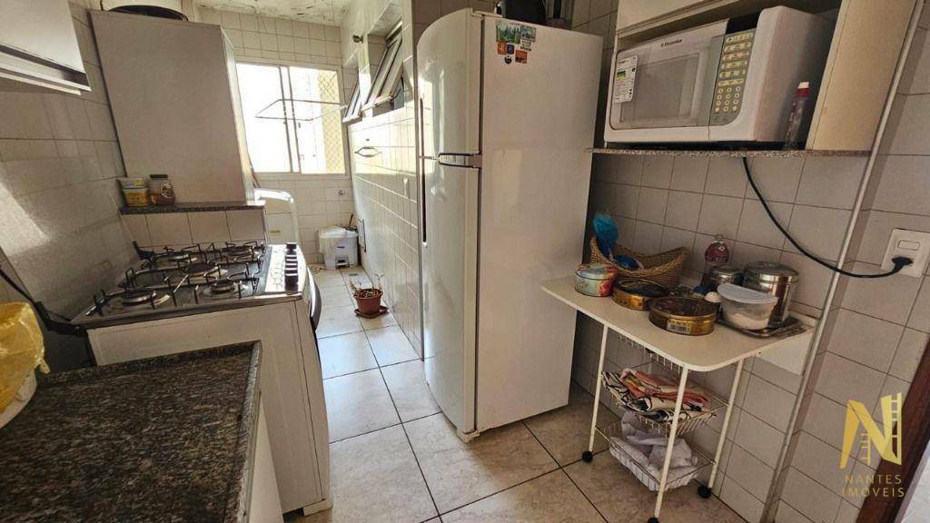 Apartamento à venda com 3 quartos, 74m² - Foto 8