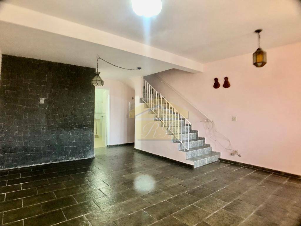 Sobrado à venda com 3 quartos, 145m² - Foto 1