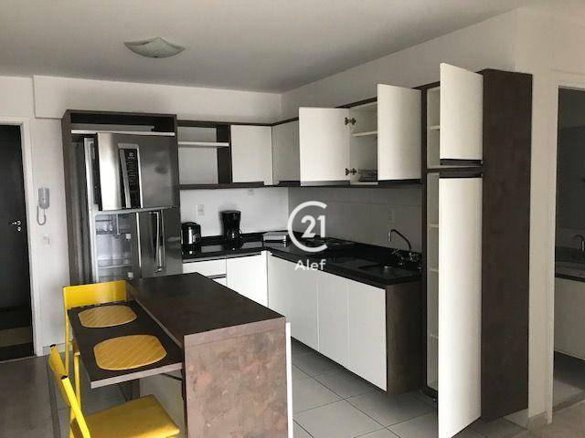 Apartamento à venda com 2 quartos, 62m² - Foto 3