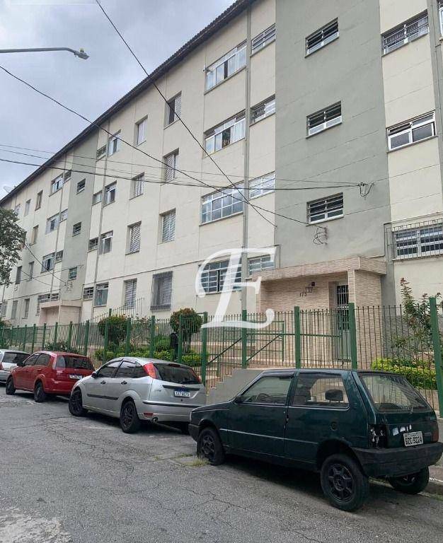 Apartamento à venda com 3 quartos, 80m² - Foto 2