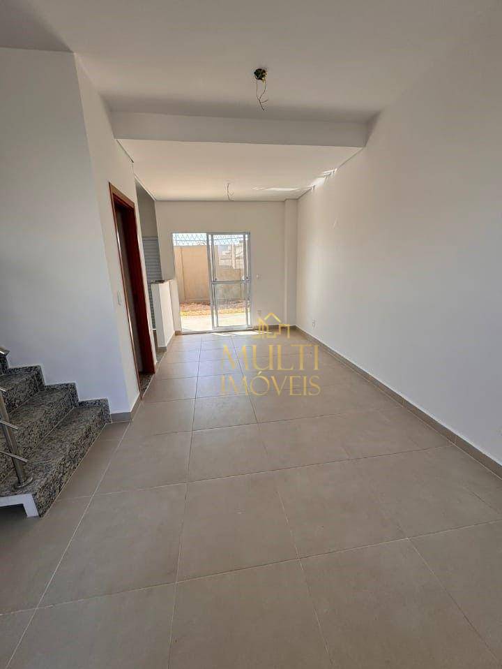 Sobrado à venda com 3 quartos, 90m² - Foto 11