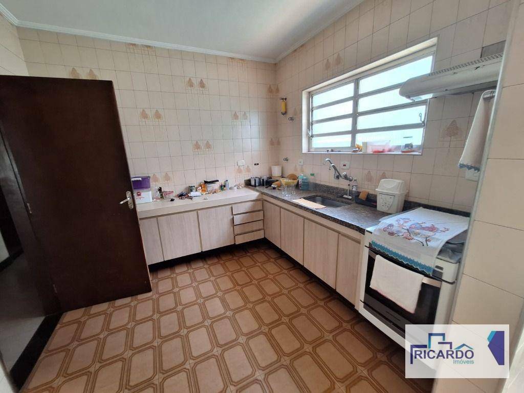 Casa à venda com 4 quartos, 300m² - Foto 15