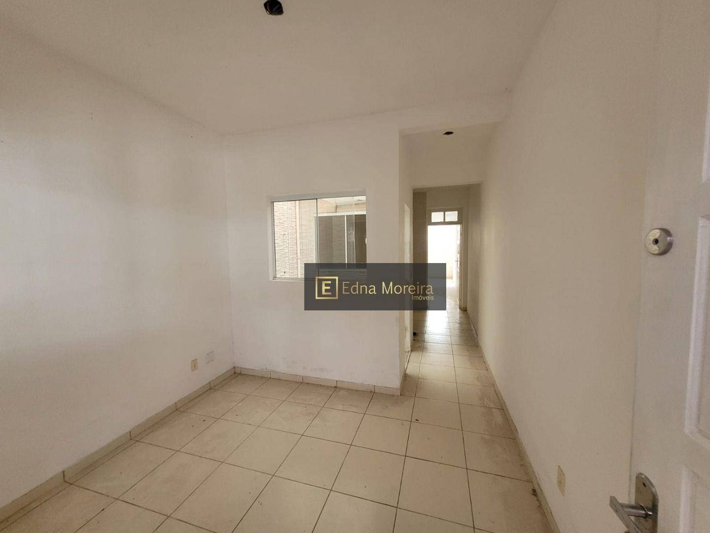 Apartamento à venda com 1 quarto, 42m² - Foto 2