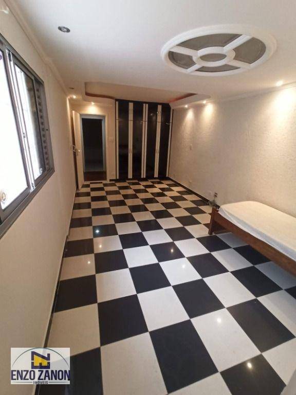 Casa à venda com 3 quartos, 300m² - Foto 3